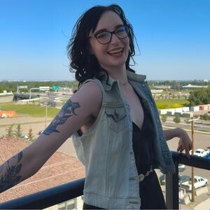 Meet your Posher, Angelica